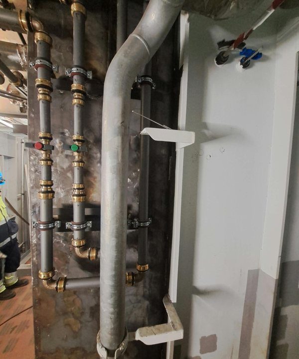 Pipe and valve installation